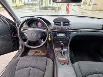 Mercedes E320i W211combi 7mist e320 V6 4x4, 4-matic - 9
