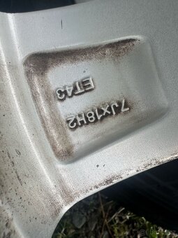 Originál alu kola Škoda Kodiaq zimní R18 - 9