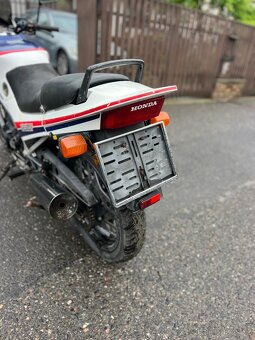 Honda vf 500 v four - 9