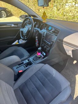 Volkswagen Golf 2015 2.0TDI (Německo) - 9