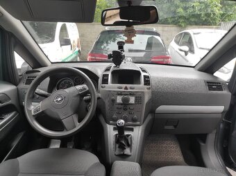 Opel Zafira - 9