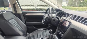 Volkswagen Passat B8 Combi HIGHLINE - 9