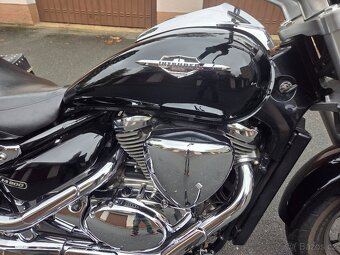 Suzuki M 800 Intruder - 9