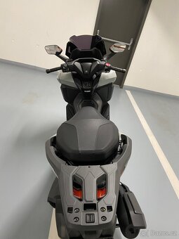 NOVÁ Honda Forza 350 + smart box - 9
