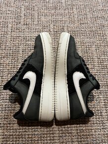 Nike Air force 1 Vel 38,5 - 9