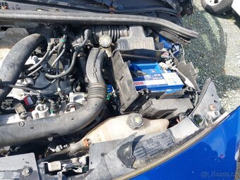 Renault clio 1.2 tce  r.v 2012 - 9