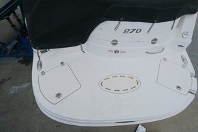 MOTOROVÁ KAJUTOVÁ LOĎ CHAPARRAL 270 - 9