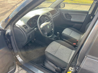 Škoda Fabia II Combi 1.2 HTP - 9