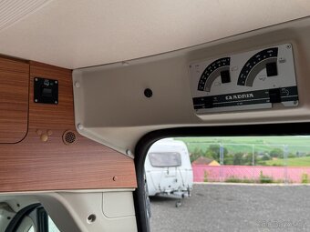 Obytná vestavba Adria Twin Active, tažné zařízení, kola R20 - 9