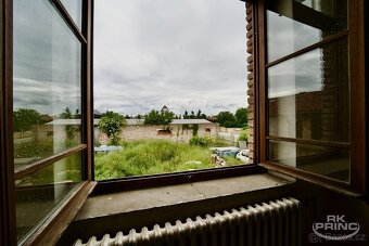 Rodinný dům 657 m2, na pozemku 891 m2, obce Hrobce, Litoměři - 9