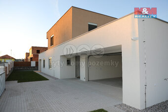 Prodej rodinného domu, 233 m², Klatovy, ul. Nedbalova - 9