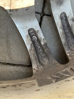 5x114,3 R17 ET45 + 225/55 R17 6mm+ zimní Polaris 5 (21) - 9