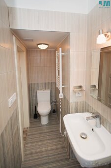 Soukromí, zahrádka i půda k bytu 2+kk, 39 m2 - Brno, Královo - 9