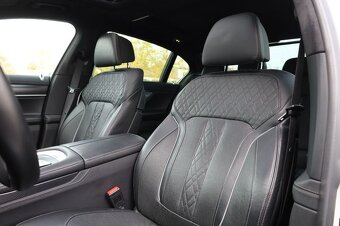 BMW 750Li 2019 - 9