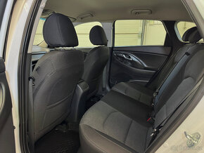 Hyundai i30, 1,0 T-GDI Smart kombi 120HP MT rv.3/2023 ZÁRUKA - 9