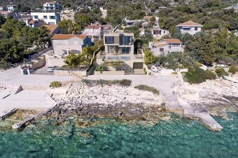 LUXUS VILA, CHORVATSKO: první linie, naprosté soukromí a dec - 9
