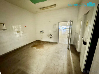 Pronájem, obchodní prostor 1200 m2, Kraslice, 5. Května - 9