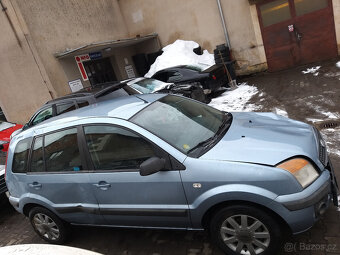 Ford Fusion - použité náhradní díly z tohoto vozu - 9