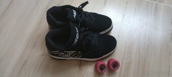 Jezdící boty Heelys vel.36,5 - 9