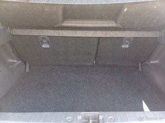 Suzuki ignis 1.3 - 9
