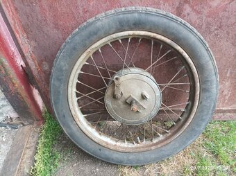 Prodám - výfuk a kolo na moto. - 9