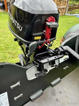 Člun s motorem - 9