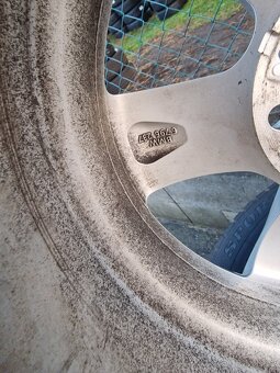 225/55/16 Zimní Alu kola Originál BMW 5x120 - 9