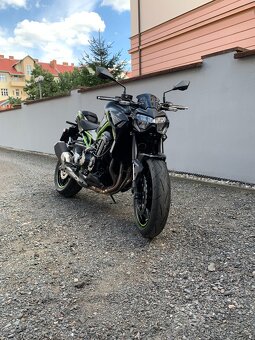 Kawasaki Z900 - 9