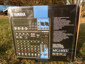 Yamaha MG10XU - 9