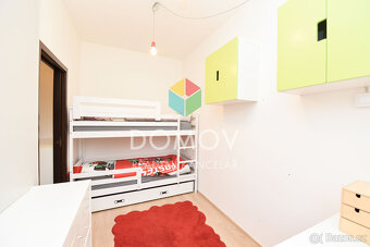 Nový, cihlový byt 3+kk s balkónem a venkovním parkovacím stá - 9