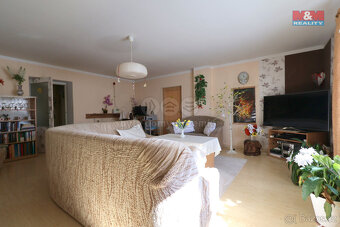 Prodej rodinného domu, 1150 m2, Dobešov - 9