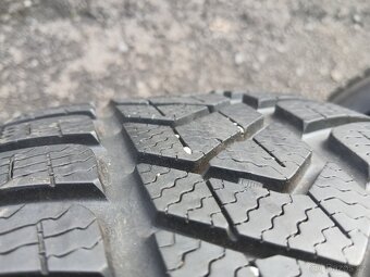 Prodám sadu ALU kol Alutec 225/50R18 zimní - 9