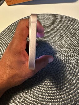 Prodám Apple IPhone 13 128GB barva Pink - 9