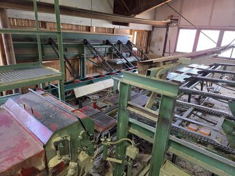 katr dřevo 40-50m3/den linka G710+G560 pořez rámová pila - 9