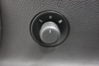 Opel Astra 1.6i ,  85 kW benzín, 2012 - 9