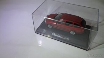 Abrex Škoda Octavia Combi II 1/43 I.edice - 9