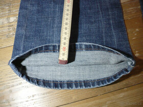 Levis 521 W31-L32 dámské - 9