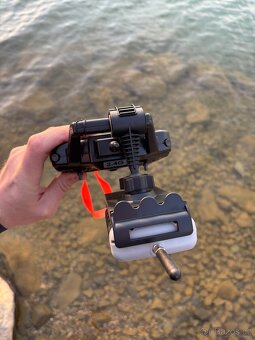 ECHOLOT (SONAR) Bezdrátový nahazovací Lucky - dosah 150m - 9