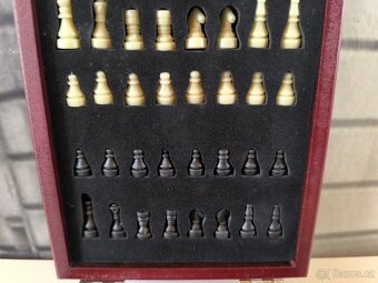 Šachy + sada na víno v dárkové krabičce - 9