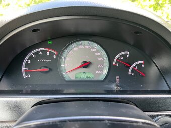 Ssangyong Rexton 2.0 XDi - 9