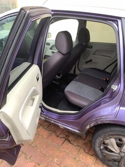 Prodám Ford Fiesta 1.4 benzín, 59 kW. - 9