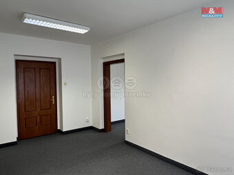 Pronájem kanc. prostoru, 97 m2, Chomutov, ul. Školní - 9
