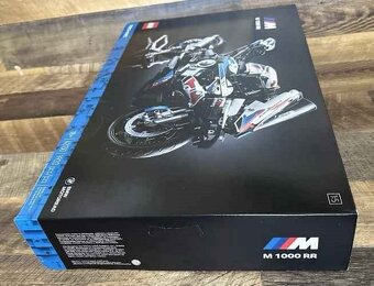 LEGO Technic 42130 BMW M 1000 RR - 9