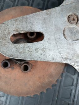 Boční stojan Kastlik nádrž nosič krýt řetězu IŽ49 IŽ350 DKW - 9