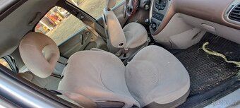 Prodám Citroën Xsara Picasso, veškeré díly z tohoto vozu - 9