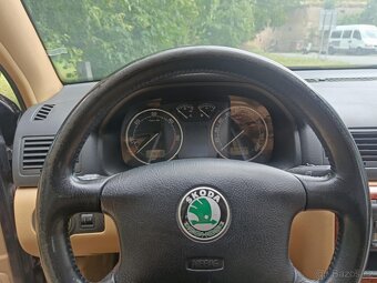 Prodám Škoda Octavia 1.9tdi Laurin & Klement - 9