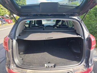 Kia Sportage 2.0 CRDi, 100 kW, 4x4, 2010 - 9
