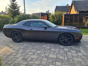 Dodge Challenger RT 5,7 Hemi 2023 Alcantara , DPH - 9