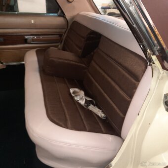 Prodám Chrysler New Yorker 7,2 V 8 - 9