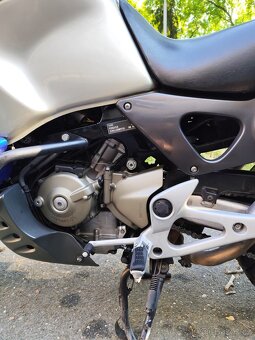 Honda XL 1000 V Varadero - 9